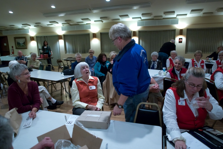 Auction2011-14.jpg - Parcel Post Auction