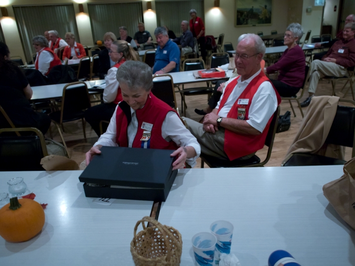 Auction2011-22.jpg - Parcel Post Auction