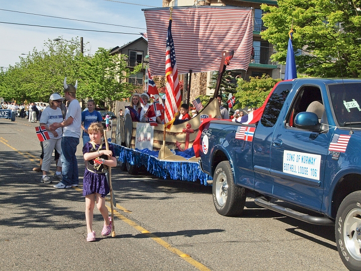 P5175177.jpg - Syttende Mai 2009