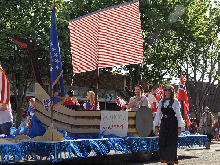 P5175429.jpg - Syttende Mai 2009